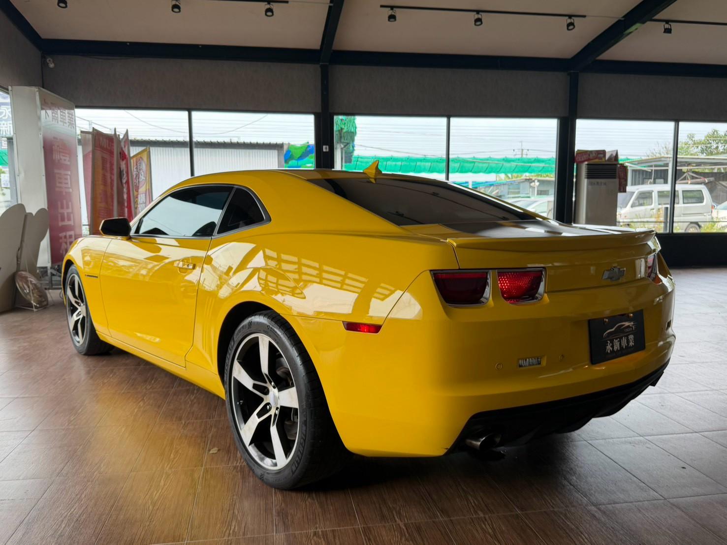 2012 Chevrolet Camaro LT 黄色