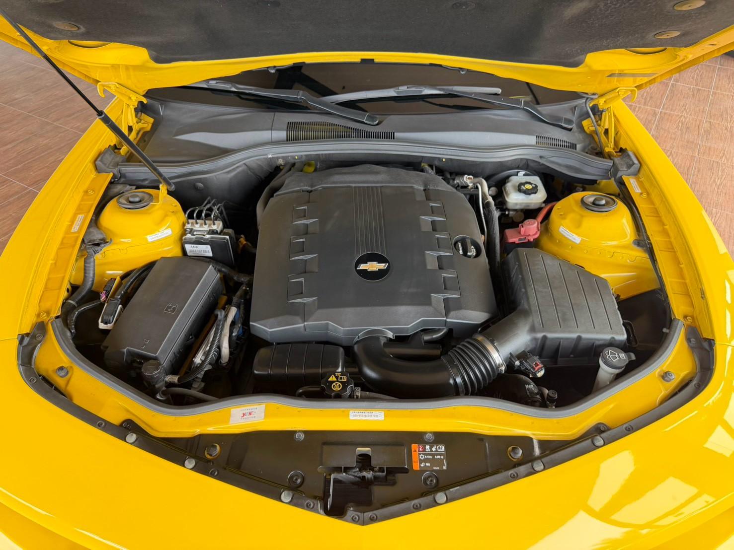 2012 Chevrolet Camaro LT 黄色