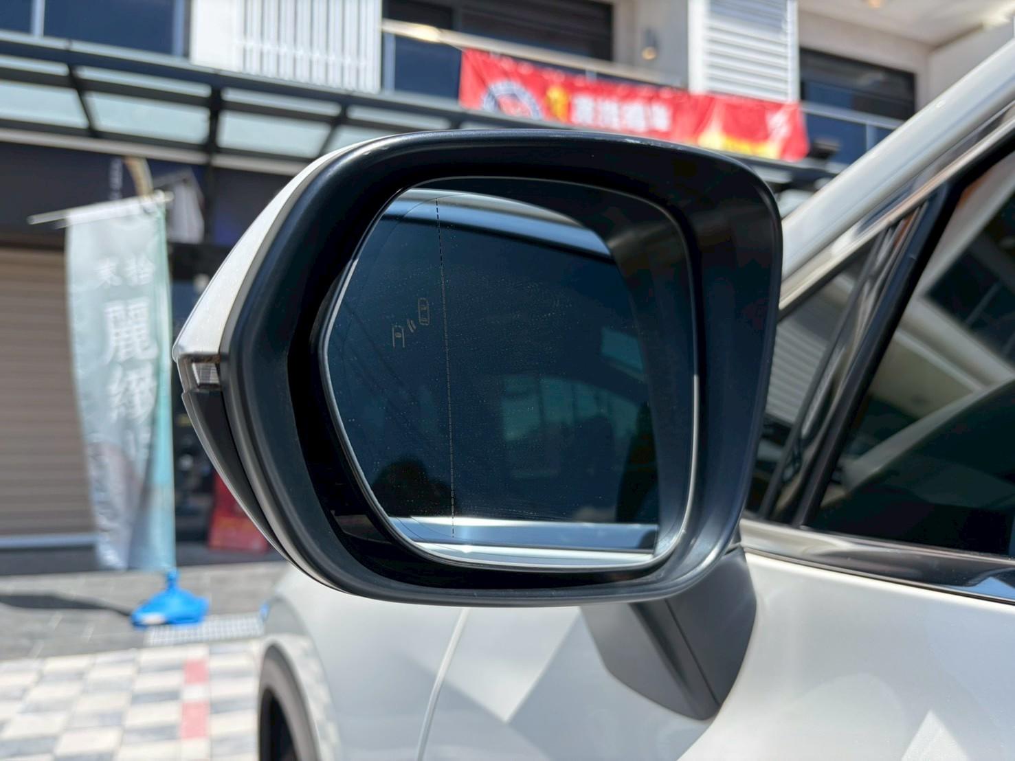 2024 Lexus NX200 菁英版 白