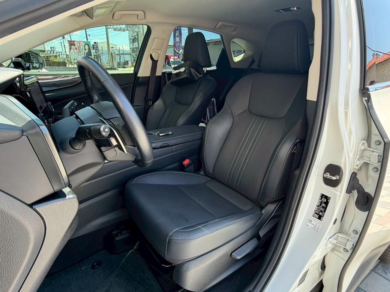 2024 Lexus NX200 菁英版 白