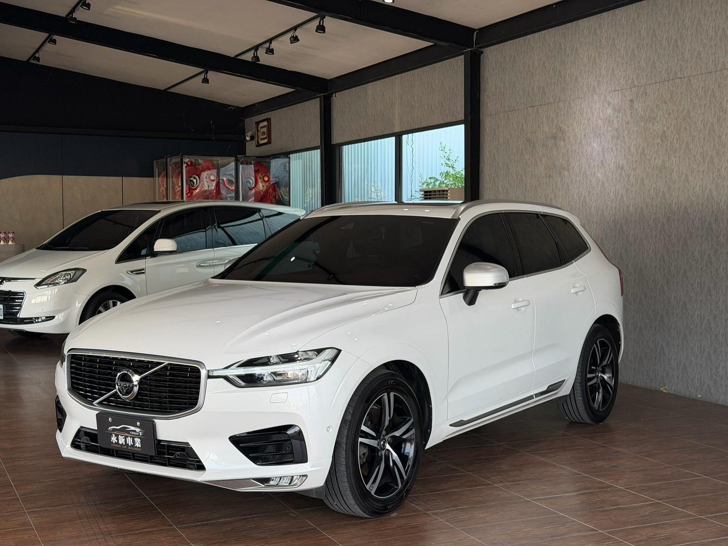 2017 Volvo XC60 T6 AWD R-Design 白